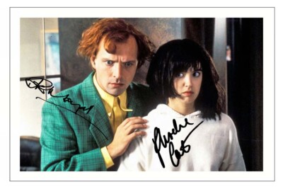 RIK MAYALL & PHOEBE CATES signed Autogramm FOTO Unterschrift Druck DROP DEAD FRED