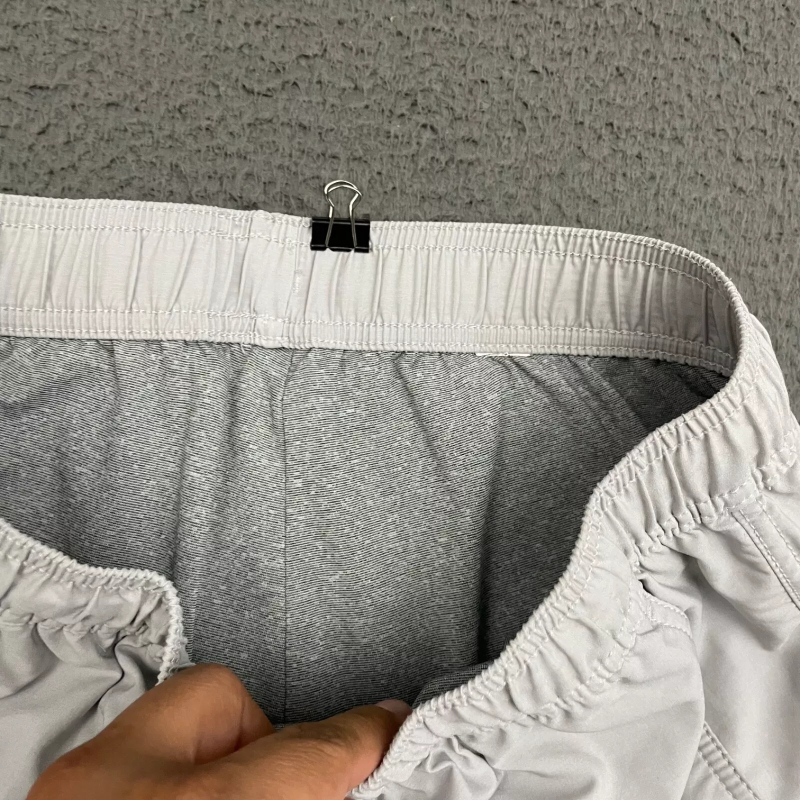 vuori kore striped lined stretch activewear gym shorts