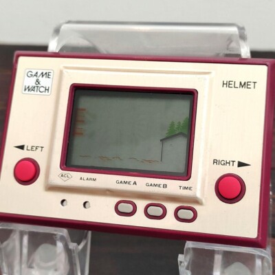 NINTENDO GAME AND & WATCH Helmet 1981 Direct - From Japan Very