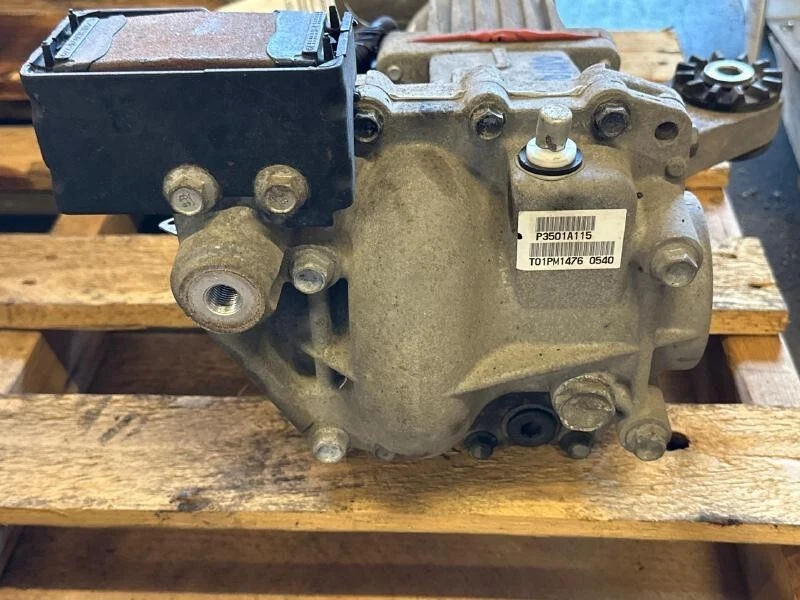 2007-2017 Jeep Patriot Compass Rear Differential Carrier Assembly Factory OEM - Image 2 of 4