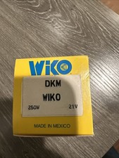 DKM 21.5 V 250 Watts Sylvania Projector Lamp