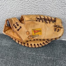 Vintage All-Star T-66 Catcher's Mitt Made in Japan Hand Formed Professional RHT