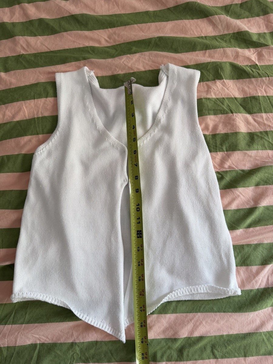 White Knit Tank Sweater Vest Front Clasp Beachy Going Out Top No Brand Sz Sm/M View 3