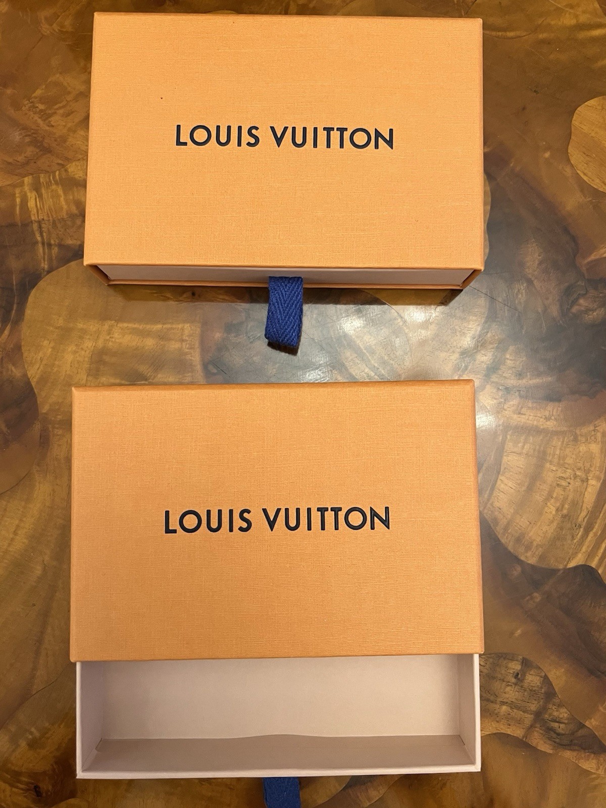 Louis Vuitton LV Geschenkbox Verpackung Karton Schachtel