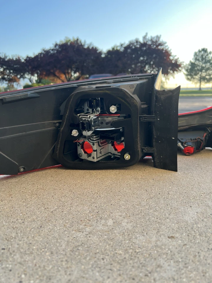 Luces traseras BMW X6 2011 Foto 3 de 4