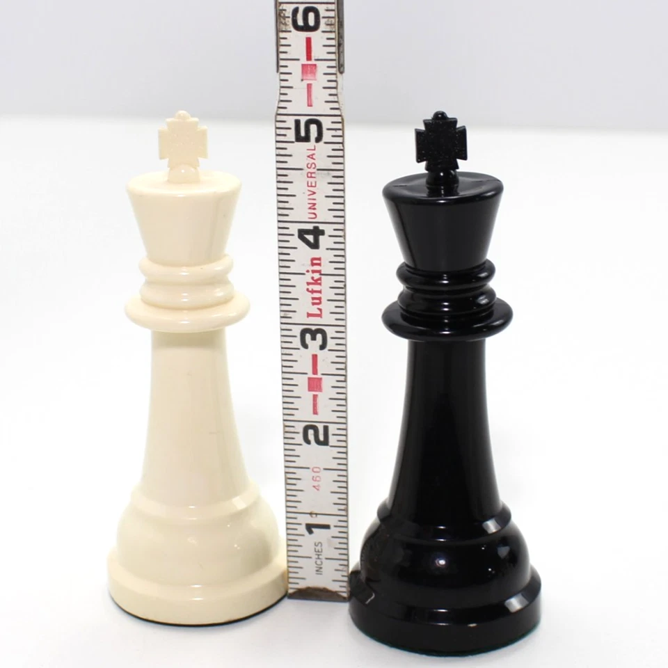 Juego de ajedrez King Tournament Club grande de 5 pulgadas Galant Knight de la década de 1940 y 1950 c. Tenite Foto 2 de 4