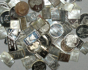 🌟 THREE (3) ASSORTED 999 FINE SILVER 1 GRAM BARS / ROUNDS.  LOT OF 3.