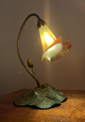 Lundberg Studios calla lily & American Deluxe lamp Tiffany style Buffalo Studios