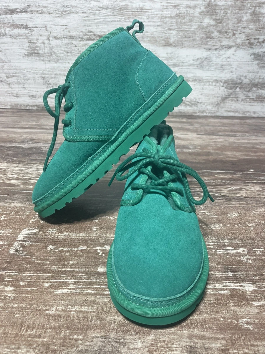 UGG Green Low (1-1.9 in) Heel Height Boots for Women for  display picture 3