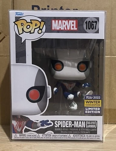 Marvel Funko Pop - Spider-Man (Bug-Eyes Armor) - WinterCon - #1067 + Protector