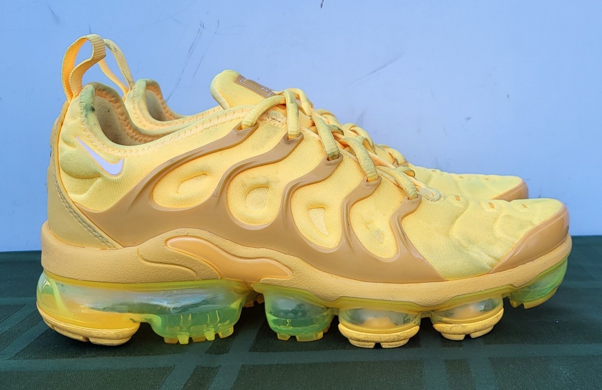 nike vapormax plus yolk