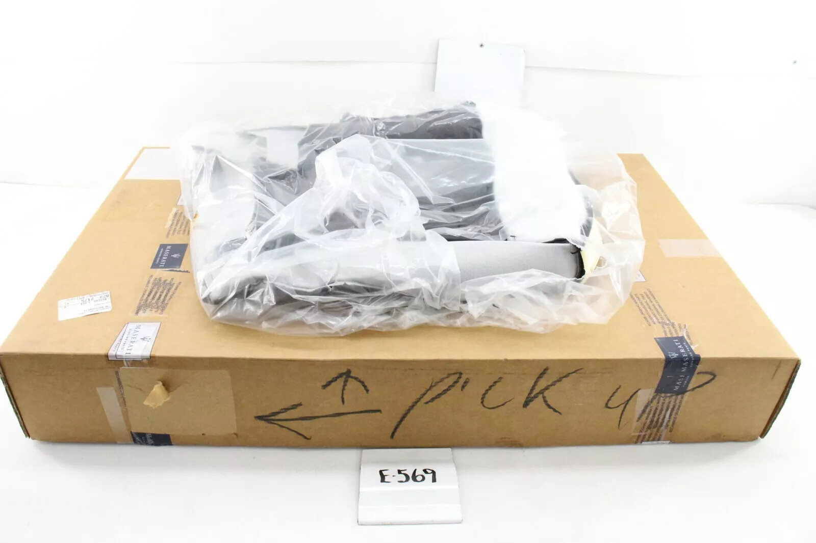New OEM Genuine Maserati LH Lower Seat Cover 2013-2016 Quattroporte 673003475