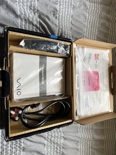 Sony VAIO VGN-TZ21VN/X UK Model #71 - Picture 7 of 18