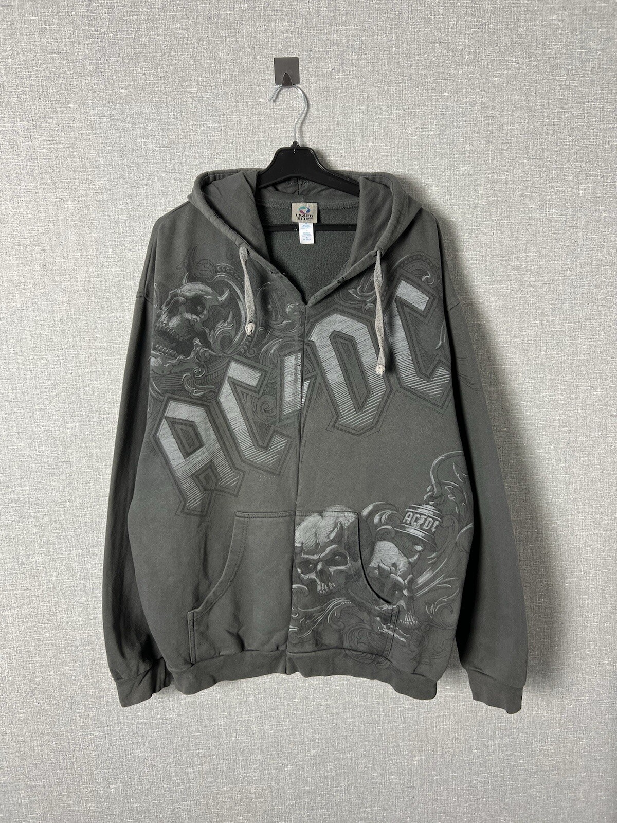 Vintage ACDC Liquid Blue Skulls Logo Rock Band Hoodie… - Gem