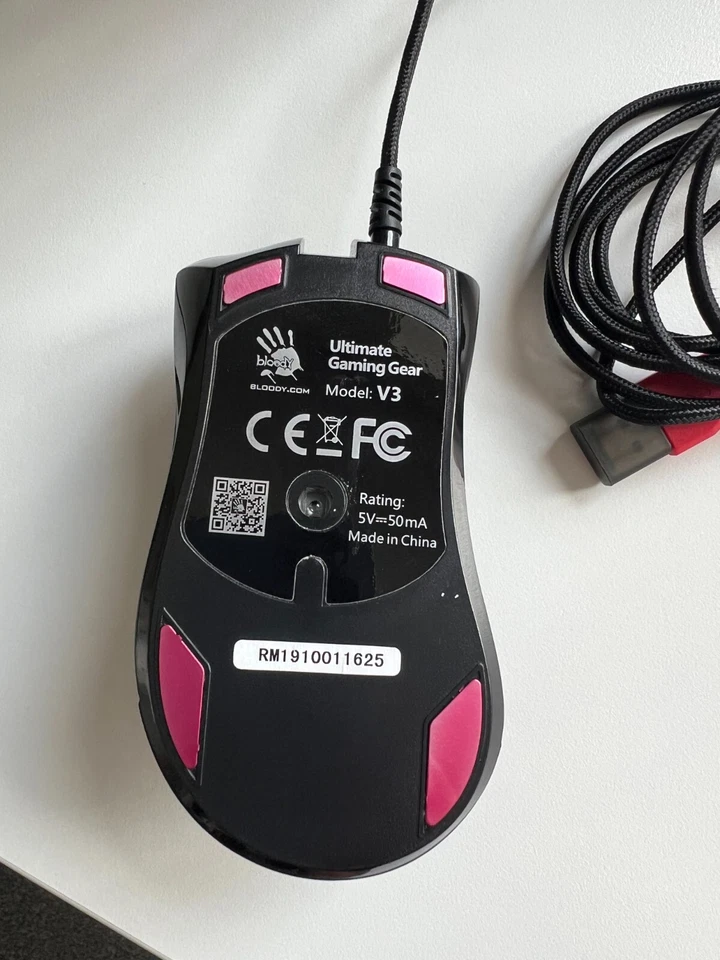 A4Tech (Bloody) V3m Black 7 Buttons 1 x Wheel USB Optical Gaming Mouse - Image 3 of 4