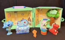 NICK JR BLUES CLUES ROOM HOUSE Take A Long Playset House - Figures Chair 2003