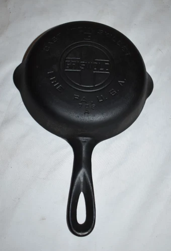 Vintage Griswold Cast Iron Skillet No. 3 Erie PA 709 A Frying Pan Made in USA