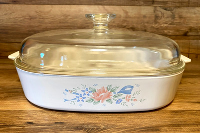 CORNING WARE CORELLE - SYMPHONY - A-10-B - SANDSTONE CASSEROLE DISH PYREX LID