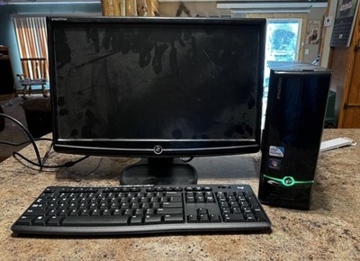 eMachines Desktop Computer Windows 7 Intel PC w Monitor Keyboard Mouse
