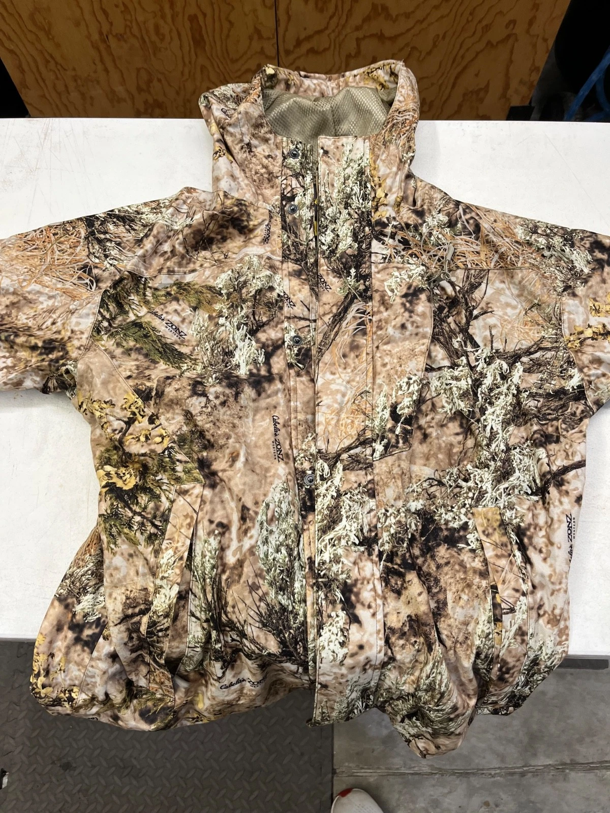 cabelas packable camo rain jacket, medium tall - product detail image 1