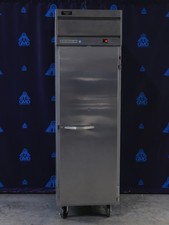 Beverage-Air HR1-1S 26-inch One-Section Reach-In Freezer
