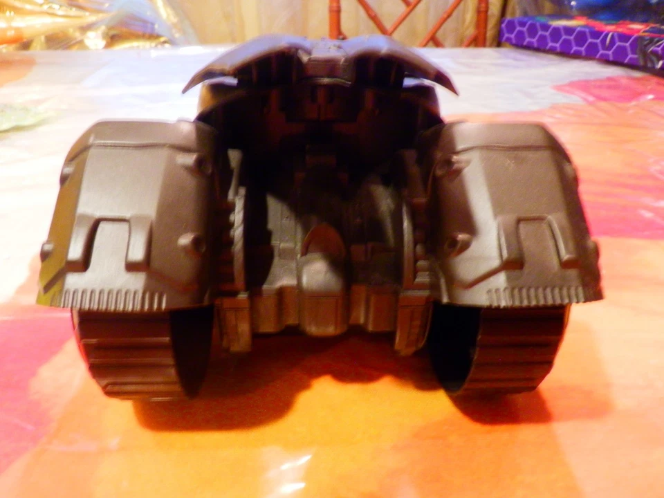 2015 Jada Batman vs Superman Batmobile DC Comics plastic 1:24 - Image 4 of 4