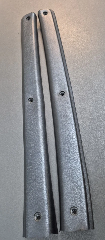 Blazer Chevy S10 P/U 1986-93 GMC S15 Sonoma Jimmy puerta pilar moldura gris Foto 2 de 4