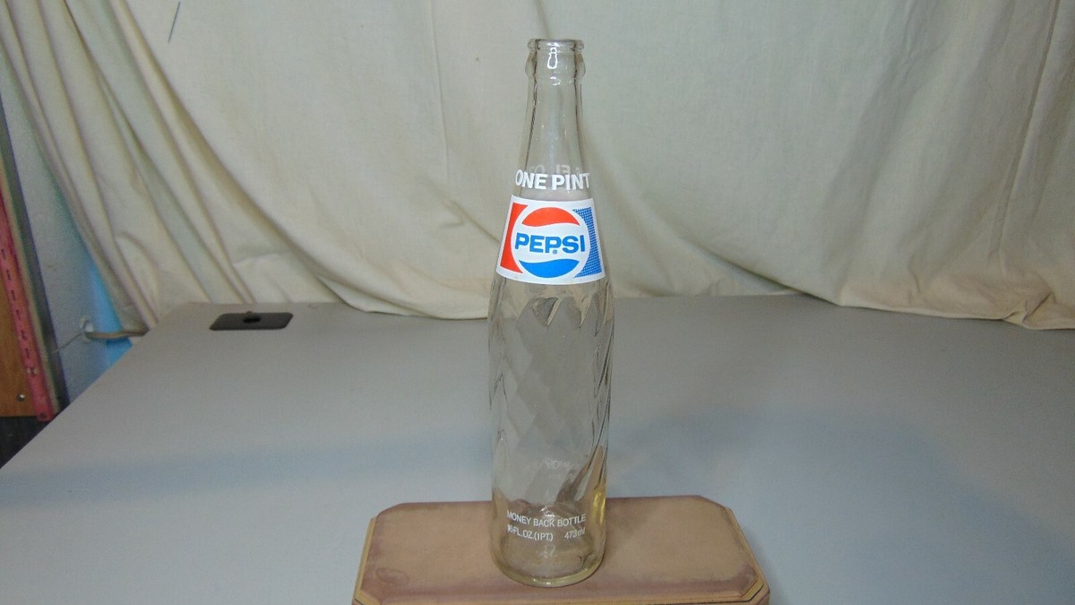 1981 PEPSI 16 OZ SWIRLED GLASS POP TOP BOTTLE THATCHER GLASS 1981 PEPSI 16 OZ SWIRLED GLASS POP TOP BOTTLE THATCHER GLASS