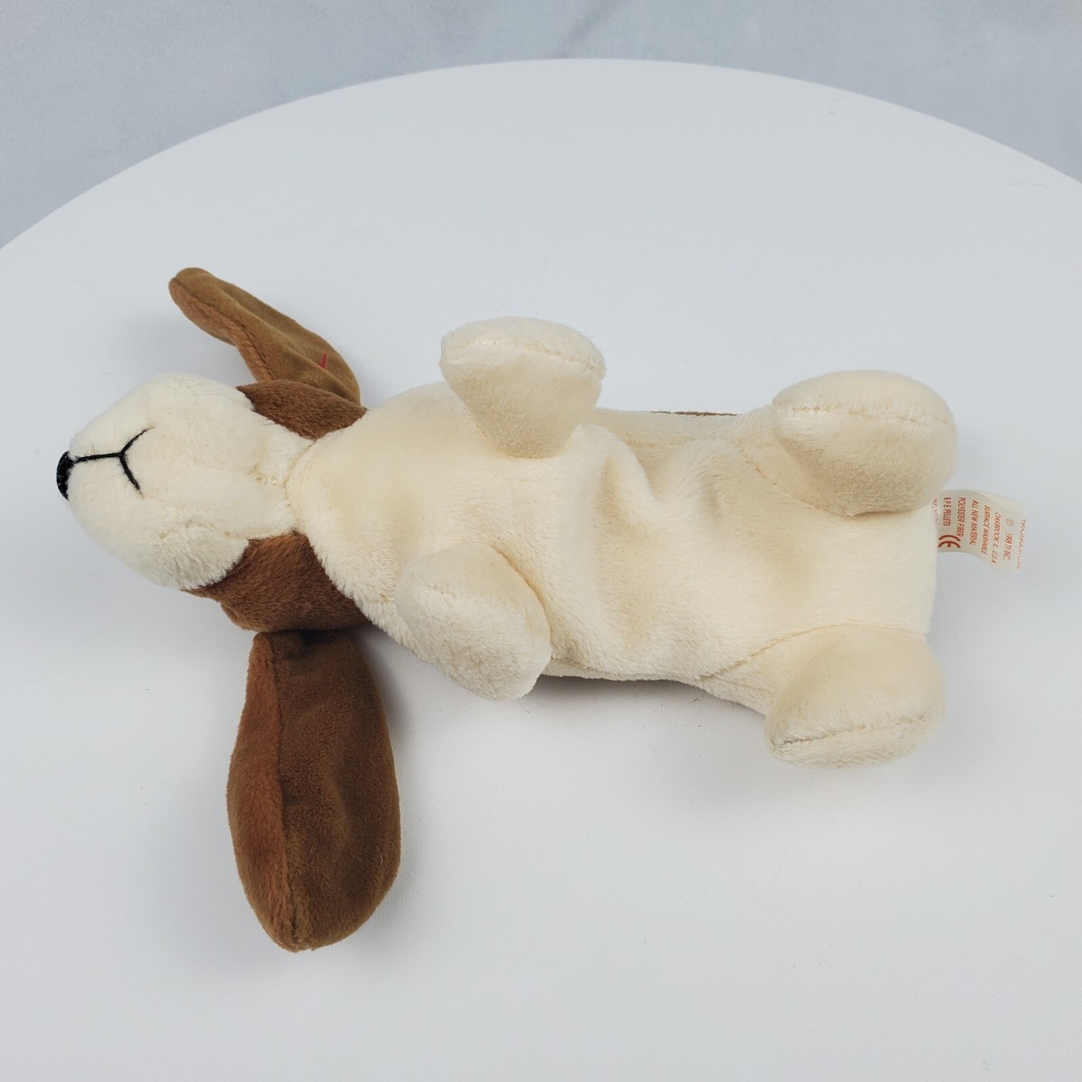 TY Beanie Baby TRACKER Brown & White Basset Hound Dog Plush 1997