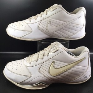 triple white basketball shoes