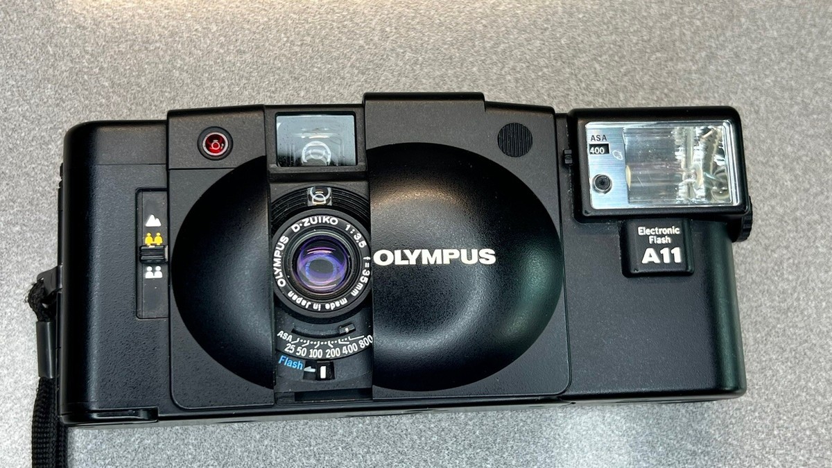 Olympus XA2 A11 Black Film Camera D. Zuiko 35mm f3.5 Untested