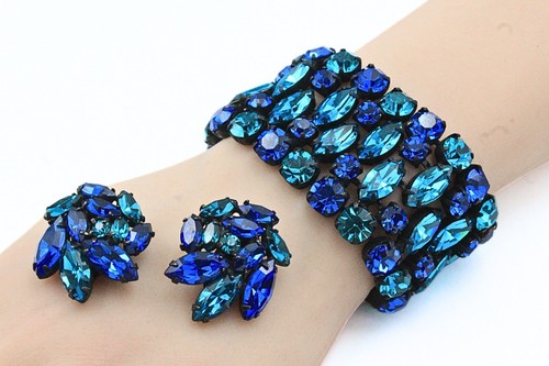 Spectacular REGENCY Green Blue Crystal Foiled Back Bracelet Earrings Set - Picture 6 of 11