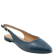 Trotters Evelyn Women's Slip On