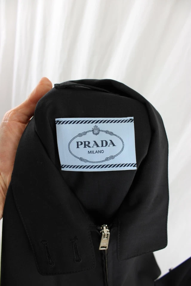 Chaqueta de manga larga Prada para hombre negra mezcla de lana cremallera completa talla US 38 Foto 3 de 4