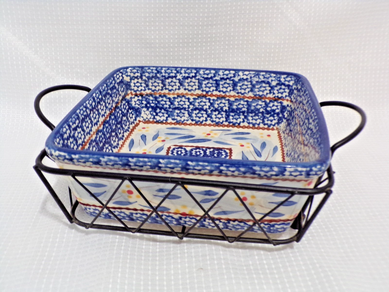 Temptations by tara Old World Blue Casserole Dish Trivet Cooling Rack Lid 2 Qt
