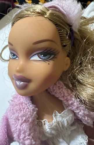3 Bratz Vtg 2001 Dolls 2-Yasmin 1-Chloe Slumber Party Doll Bundle NUC Lot Gift - Picture 7 of 22