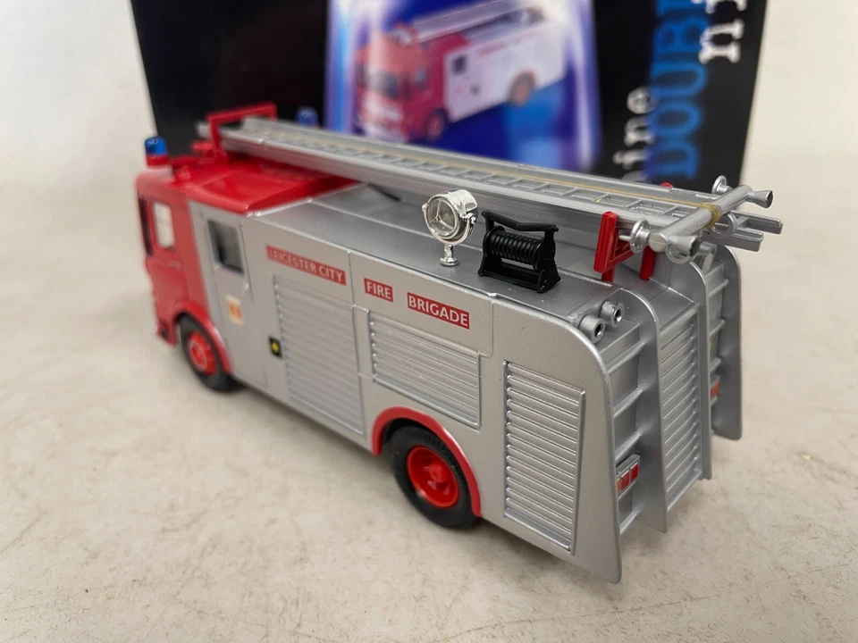 Aec Hcb Angus Water Ladder Leicester City Fire Brigade - Corgi (1:50) - Image 3 of 4