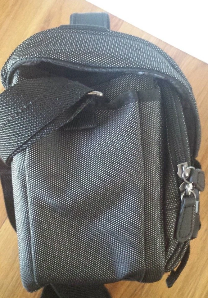 Capa para Câmera Digital SLR Nikon Deluxe - Bolsa Gadget com Inserções Divisórias Preto/Cinza - Imagem 4 de 4