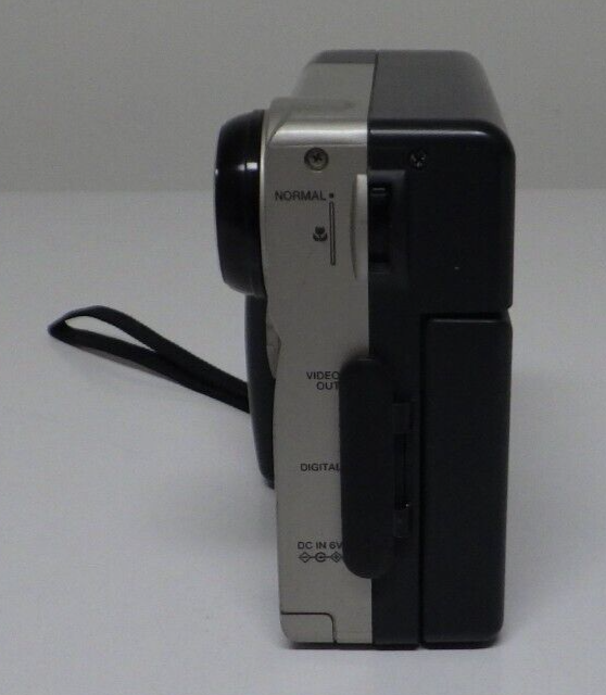 1997 Canon PowerShot 350 Digital Camera 6mm f2.8 Model PS8001