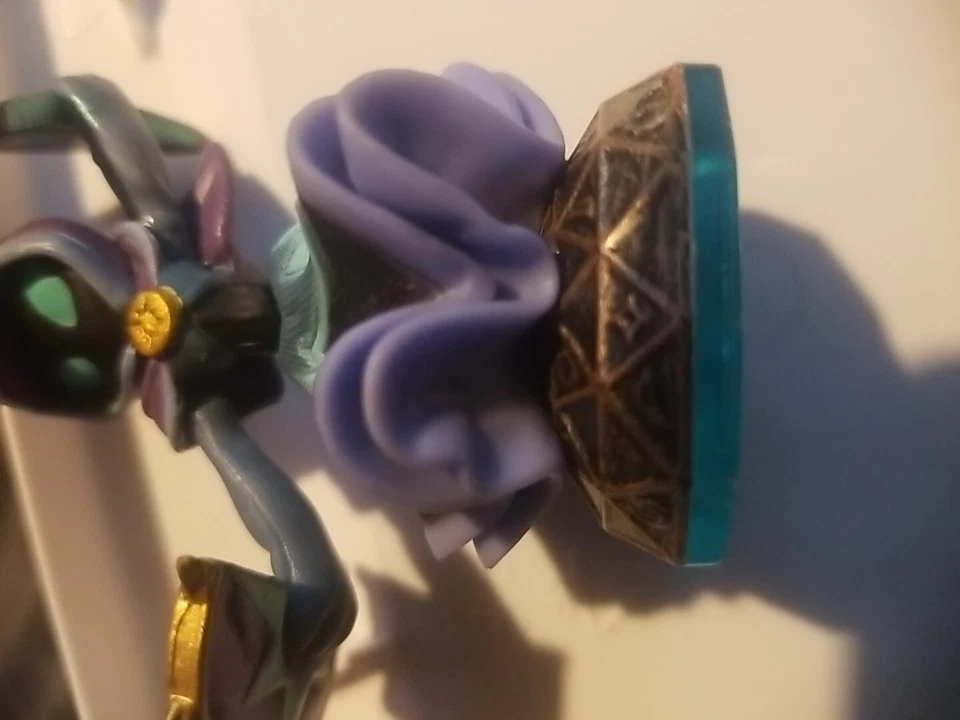 Skylanders: Lightcore STAR STRIKE Loose Figure Blue Base Tested C5 - Image 2 of 4