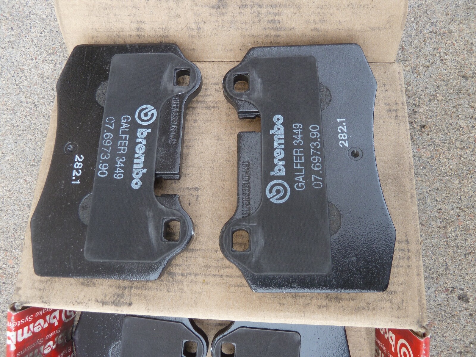 NEW Aston Martin DB7 Vantage Factory BREMBO Front Brake Pad Kit Set Pads