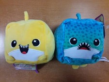 HOUDEENIE Moosh Moosh Squared Flip-Ems Leopard Shark Reversible Plush - E2A