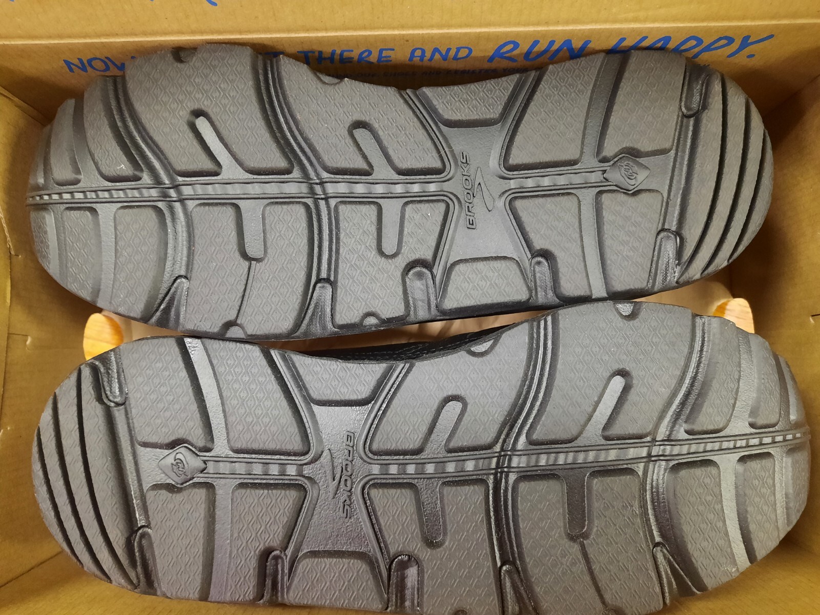 Brooks Addiction Walker 2 Men's black leather walking shoes in box US10