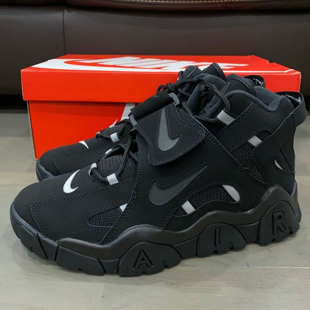 nike air barrage mid
