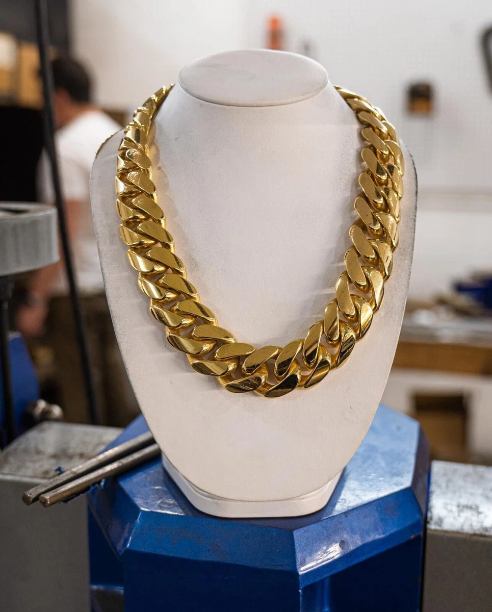 Heavy cuban hotsell curb link chain