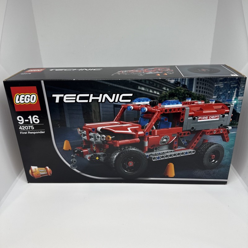 LEGO TECHNIC: First Responder (42075) Brand New Never Opened