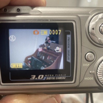 DXG-308 Ultra Compact Digital Camera 3.0MP Silver Point Shoot +