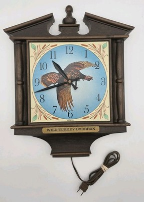 VINTAGE WILD TURKEY BOURBON WALL CLOCK LUX WORKS USA EXCELLENT CONDITION 17x13