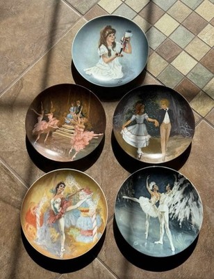 Vintage Viletta Nutcracker Ballet Collector Plates Set of 5 Sue Fisher