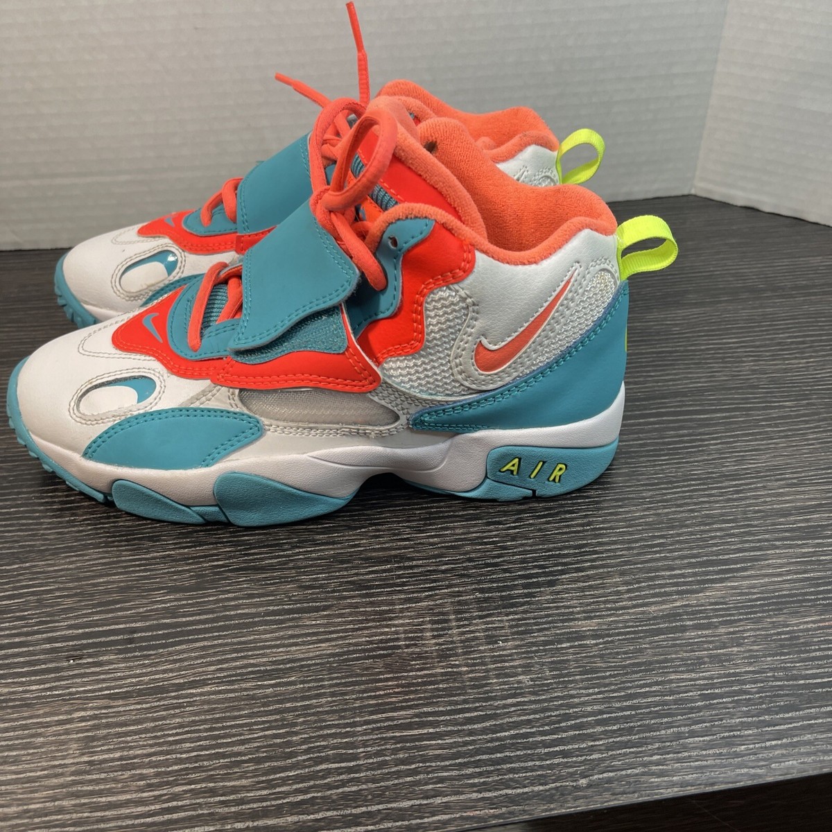 NIKE Air Shoes White Aqua Orange - Size 4.5y BQ9632-101